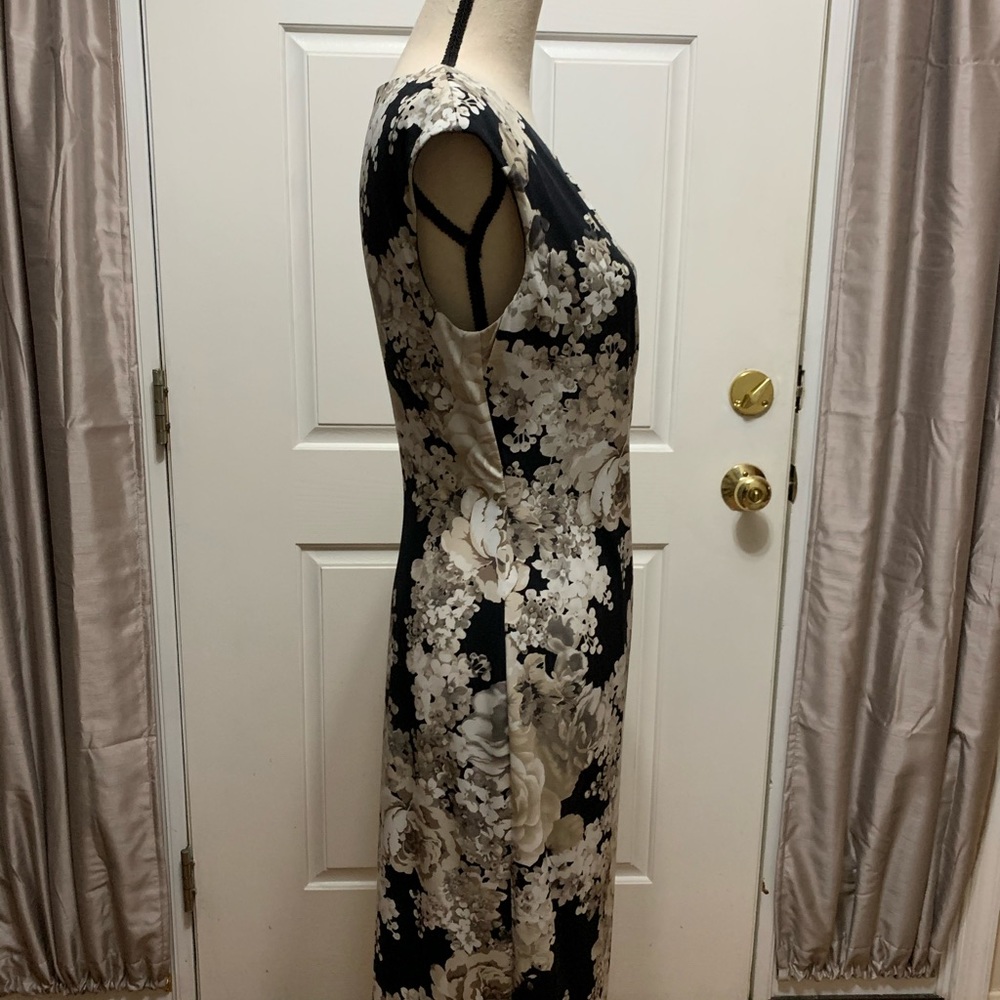 Dress - Picture 2 of 6